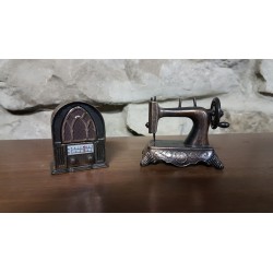 Sacapuntas miniatura Radio i maquina de coser PLAYME