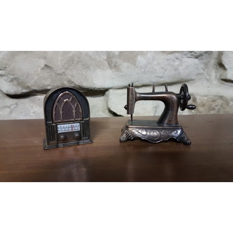 Sacapuntas miniatura Radio i maquina de coser PLAYME